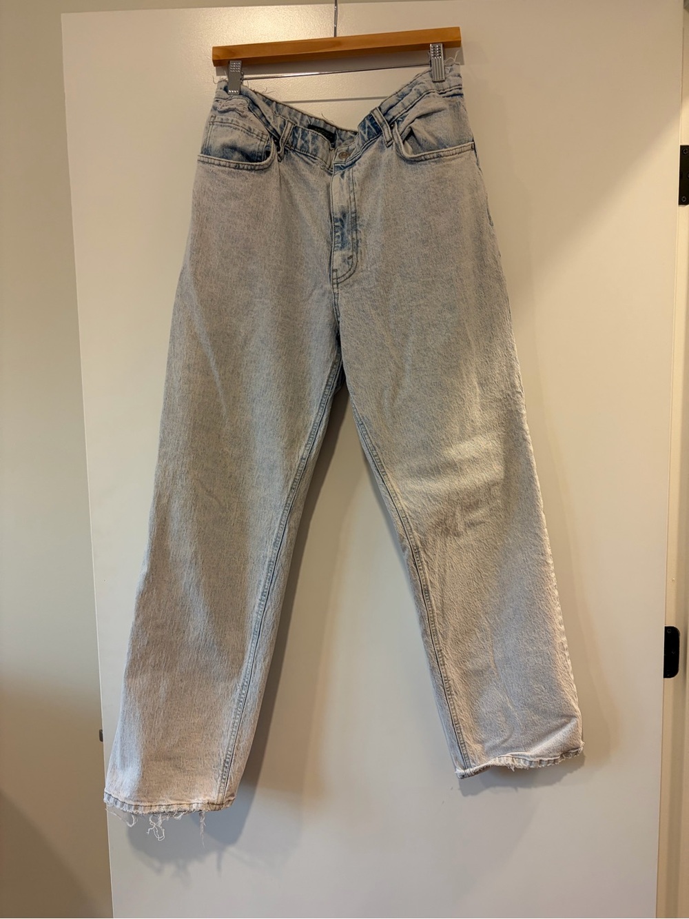 Wild and Fable Light Wash 90s Relaxed Straight Jean